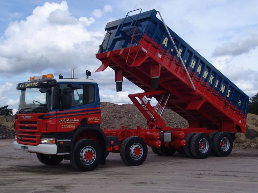  Scania P340 8x4 Tipper 2004 года  (фото 1 из 2)